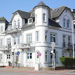 بيت ضيافة 54° Nord