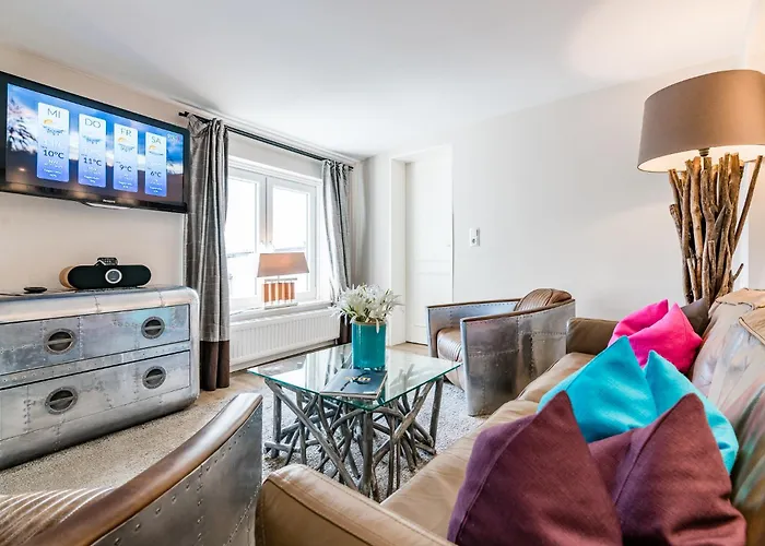 54° Nord בית הארחה